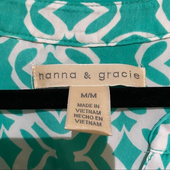 Hanna & Gracie Teal and White Geometric Pattern Blouse - Picture 4 of 7